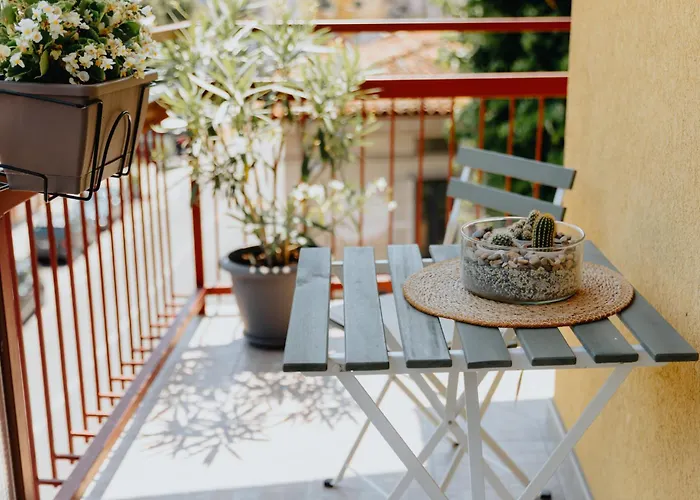 House By Naty Brescia